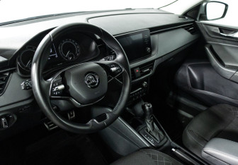 Подержанный автомобиль Skoda Rapid Liftback 2021 года (11 фото)