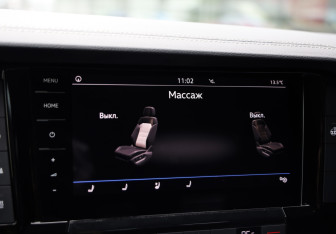 Подержанный автомобиль Volkswagen Touareg 2018 года (16 фото)