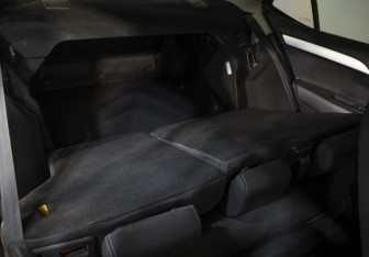 Подержанный автомобиль Citroen C4 Sedan 2014 года (23 фото)