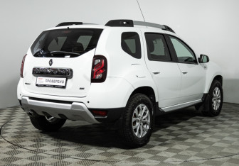 Подержанный автомобиль Renault Duster 2019 года (5 фото)