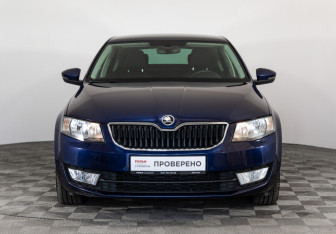 Подержанный автомобиль Skoda Octavia Liftback 2016 года (2 фото)