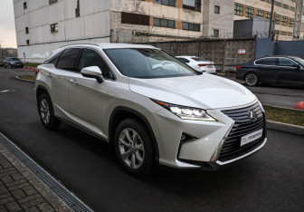 Подержанный автомобиль Lexus RX 2016 года (3 фото)