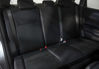 Подержанный автомобиль Mitsubishi ASX 2013 года (21 фото)