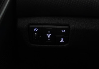 Подержанный автомобиль Hyundai Creta 2017 года (18 фото)