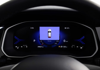 Подержанный автомобиль Jetta VS5 2023 года (12 фото)