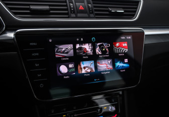 Подержанный автомобиль Skoda Superb Liftback 2023 года (16 фото)