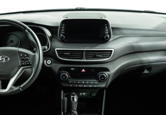 Подержанный автомобиль Hyundai Tucson 2019 года (14 фото)