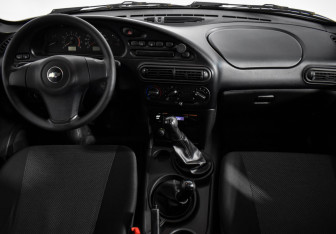 Подержанный автомобиль Chevrolet Niva 2011 года (17 фото)