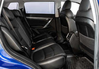 Подержанный автомобиль Geely Atlas Pro 2022 года (24 фото)