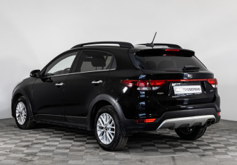 Подержанный автомобиль Kia Rio Hatchback 2018 года (7 фото)
