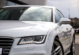 Подержанный автомобиль Audi A7 2011 года (2 фото)