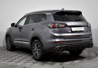 Подержанный автомобиль Chery Tiggo 8 Pro Max 2023 года (7 фото)