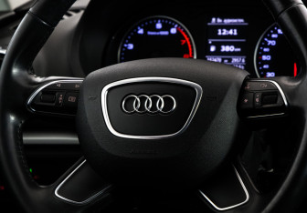Подержанный автомобиль Audi A3 Sedan 2015 года (12 фото)