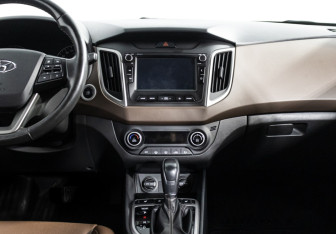 Подержанный автомобиль Hyundai Creta 2020 года (14 фото)