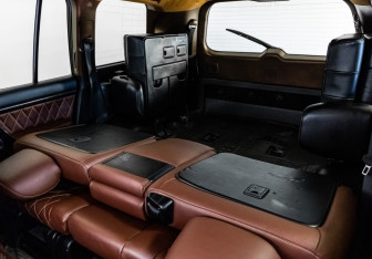 Подержанный автомобиль Toyota Land Cruiser Suv 2011 года (29 фото)