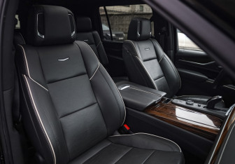 Подержанный автомобиль Cadillac Escalade Suv 2021 года (25 фото)