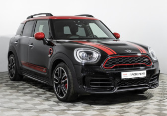 Подержанный автомобиль MINI Countryman 2019 года (3 фото)