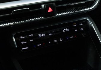 Подержанный автомобиль Kia K5 2022 года (19 фото)