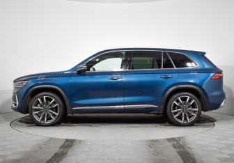 Подержанный автомобиль Geely Monjaro 2023 года (8 фото)