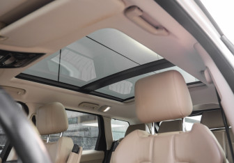 Подержанный автомобиль Land Rover Range Rover Sport 2017 года (29 фото)
