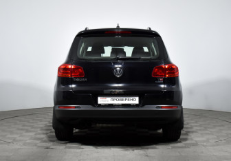 Подержанный автомобиль Volkswagen Tiguan 2013 года (6 фото)