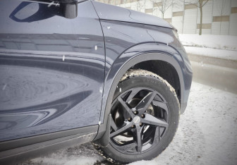 Подержанный автомобиль Omoda C5 2023 года (9 фото)