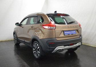 Подержанный автомобиль LADA (ВАЗ) XRAY 2021 года (7 фото)