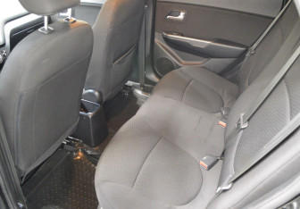 Подержанный автомобиль Kia Rio Sedan 2014 года (11 фото)