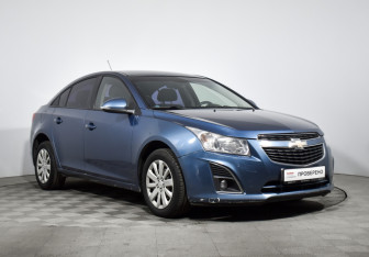 Подержанный автомобиль Chevrolet Cruze Sedan 2014 года (3 фото)