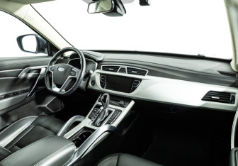 Подержанный автомобиль Geely Atlas 2021 года (9 фото)