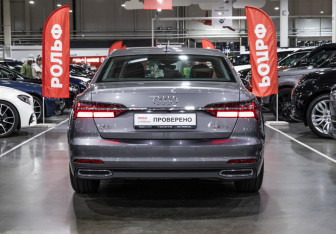 Подержанный автомобиль Audi A6 Sedan 2019 года (9 фото)