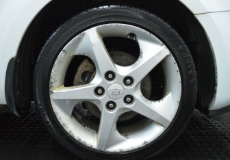 Подержанный автомобиль Kia Ceed Hatchback 2009 года (9 фото)