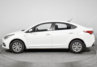 Подержанный автомобиль Hyundai Solaris Sedan 2018 года (8 фото)