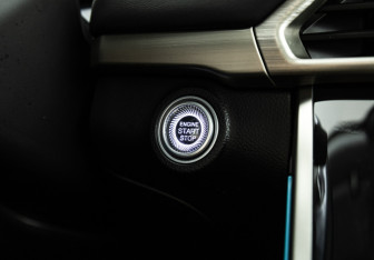 Подержанный автомобиль Exeed TXL 2022 года (18 фото)