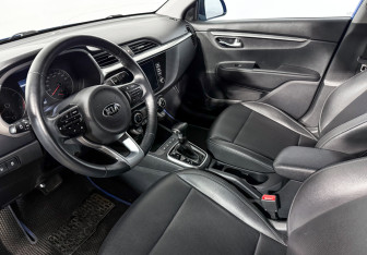 Подержанный автомобиль Kia Rio Sedan 2020 года (9 фото)