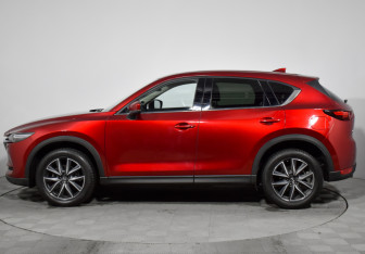 Подержанный автомобиль Mazda CX-5 2017 года (8 фото)