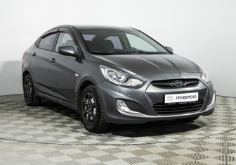 Подержанный автомобиль Hyundai Solaris Sedan 2013 года (3 фото)