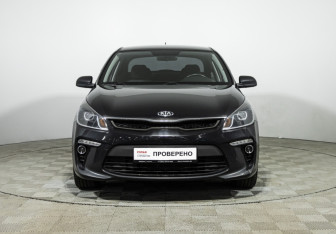 Подержанный автомобиль Kia Rio Sedan 2019 года (2 фото)