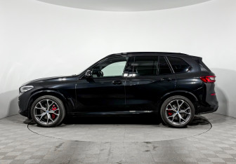 Подержанный автомобиль BMW X5 2020 года (8 фото)