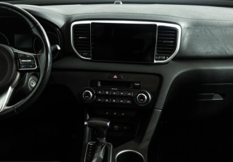 Подержанный автомобиль Kia Sportage 2019 года (14 фото)