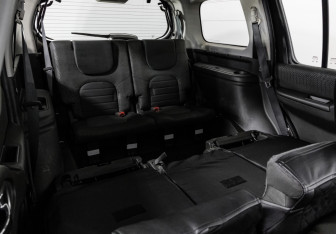 Подержанный автомобиль Nissan Pathfinder 2012 года (20 фото)