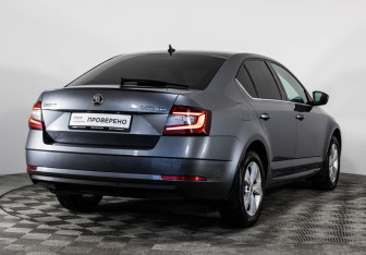 Подержанный автомобиль Skoda Octavia Liftback 2019 года (5 фото)