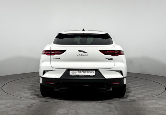 Подержанный автомобиль Jaguar I-Pace 2019 года (6 фото)