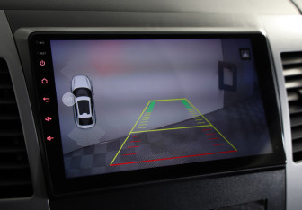 Подержанный автомобиль Mitsubishi Outlander 2011 года (14 фото)