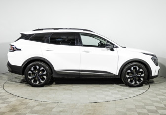 Подержанный автомобиль Kia Sportage 2024 года (4 фото)