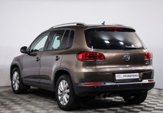 Подержанный автомобиль Volkswagen Tiguan 2016 года (7 фото)
