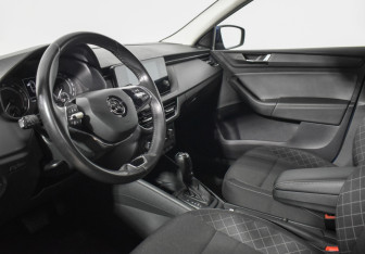 Подержанный автомобиль Skoda Rapid Liftback 2020 года (9 фото)