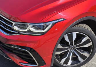 Подержанный автомобиль Volkswagen Tiguan 2020 года (10 фото)