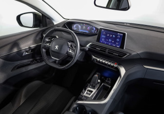 Подержанный автомобиль Peugeot 3008 2020 года (7 фото)