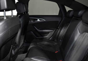 Подержанный автомобиль Audi A6 Sedan 2014 года (12 фото)